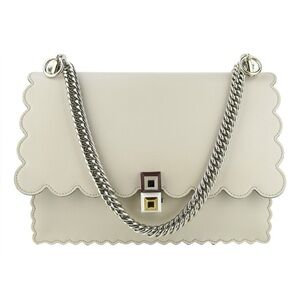 Fendi Vitello Liberty Scalloped Kan I in Grigio Polvere